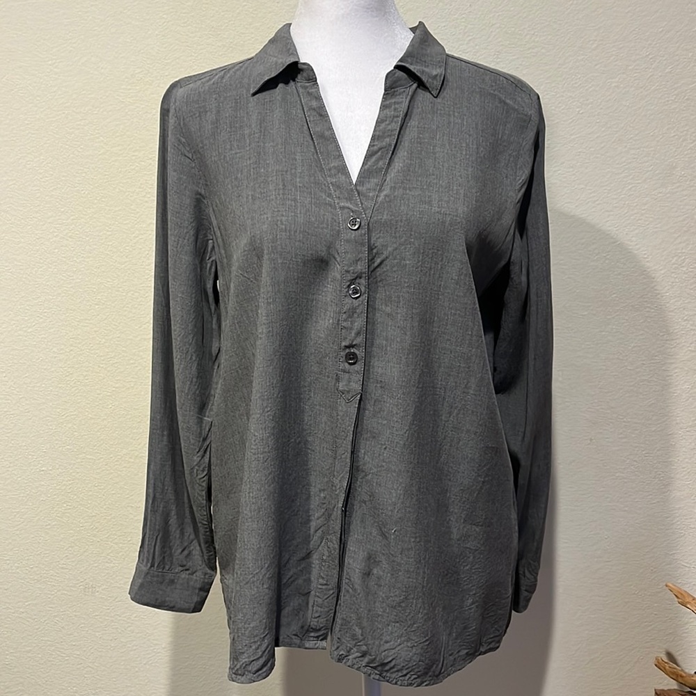 J.Jill V-Neck Button Down Shirt